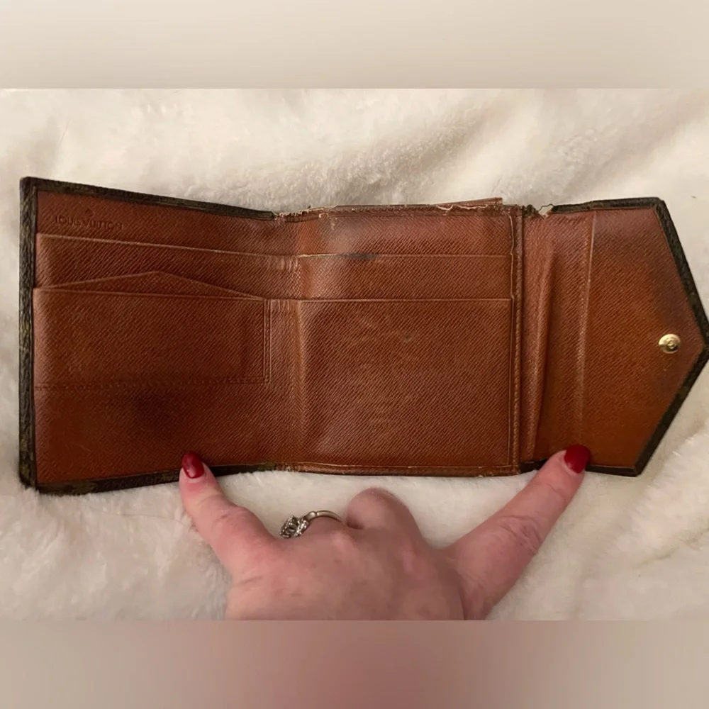 Vintage LOUIS VUITTON LV Monogram Brown Elise Men’s Wallet